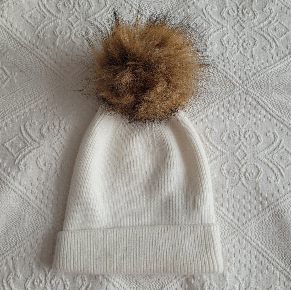 ANTHROPOLOGIE RIBBED KNIT BEANIE BASE TOQUE PICK A POM FAUX FUR TOPPER ONE SIZE